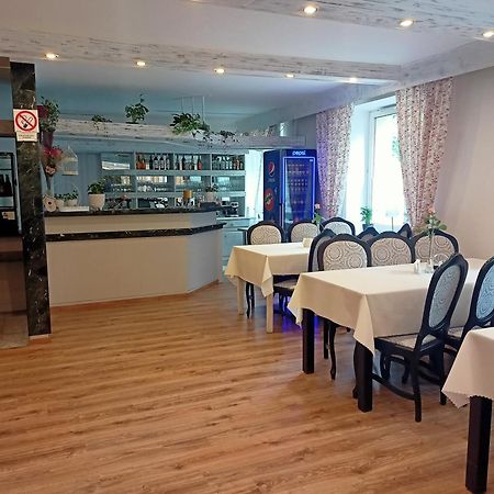 Iskra Otel Radom Dış mekan fotoğraf