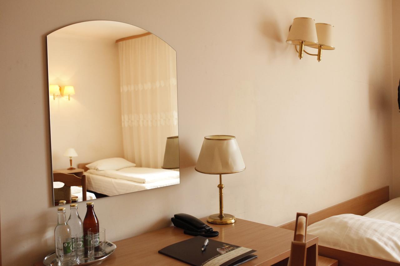 Iskra Otel Radom Dış mekan fotoğraf