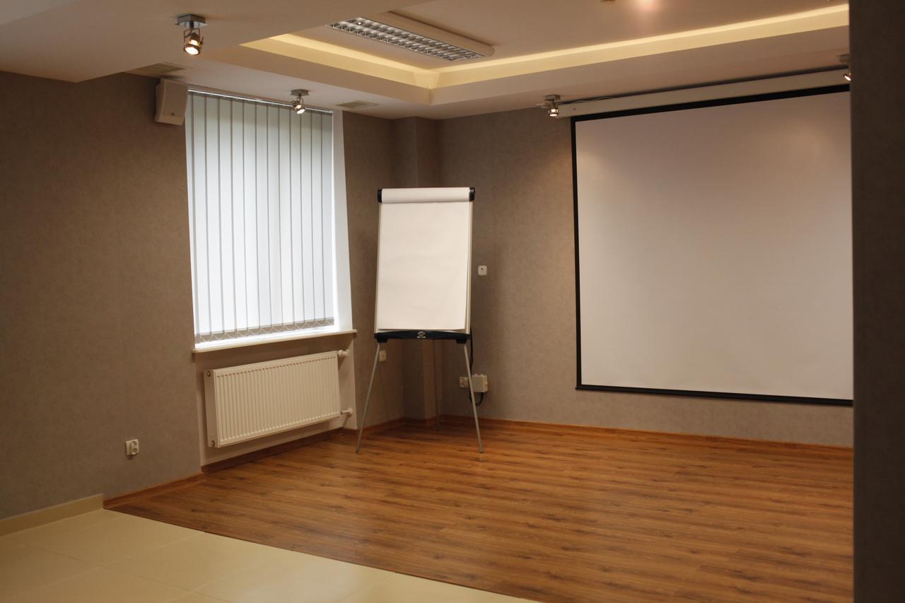 Iskra Otel Radom Oda fotoğraf